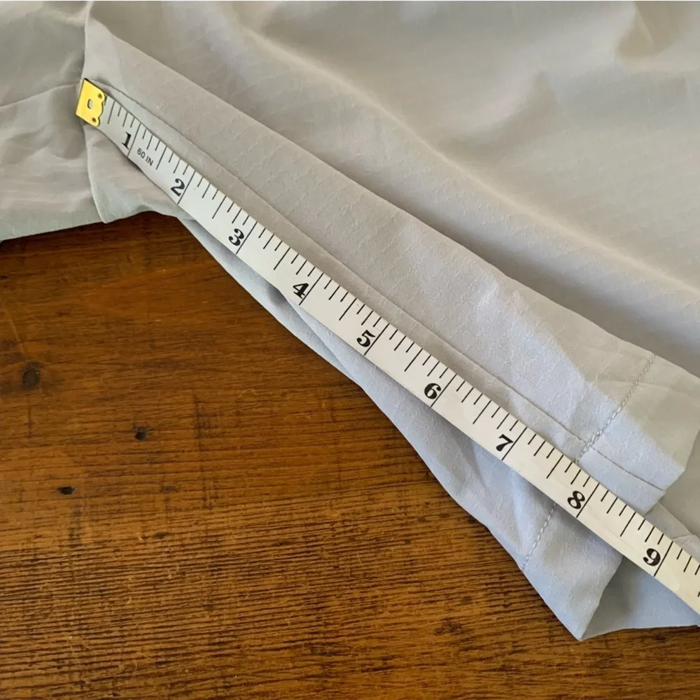 Greg Norman Light Gray Lightweight Stretch Golf Performance Shorts Sz 34